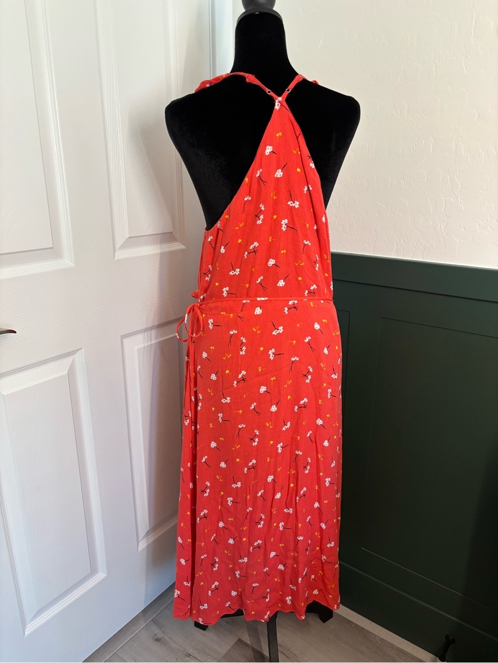 Lumière Floral Wrap Midi Dress Red Orange Halter Open Back Large - Picture 5 of 12